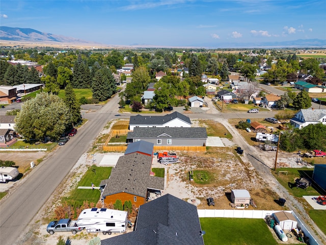 bird's eye view featuring a mountain view