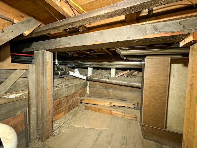 1327 Farrell St, Butte, MT 59701 - interior space