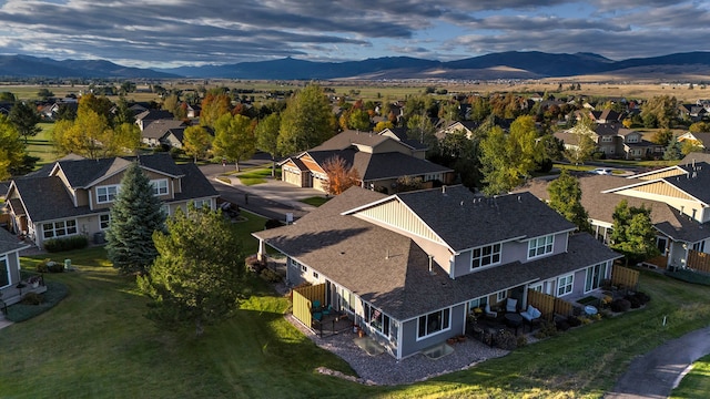 bird's eye view featuring a mountain view