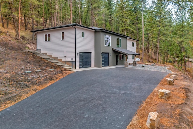 view of front facade with a garage