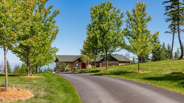 view of front of property with a front lawn