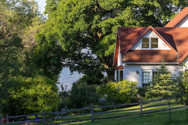 view of side of home