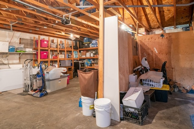 basement featuring washer / dryer