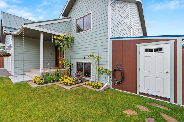 exterior space with a lawn and covered porch