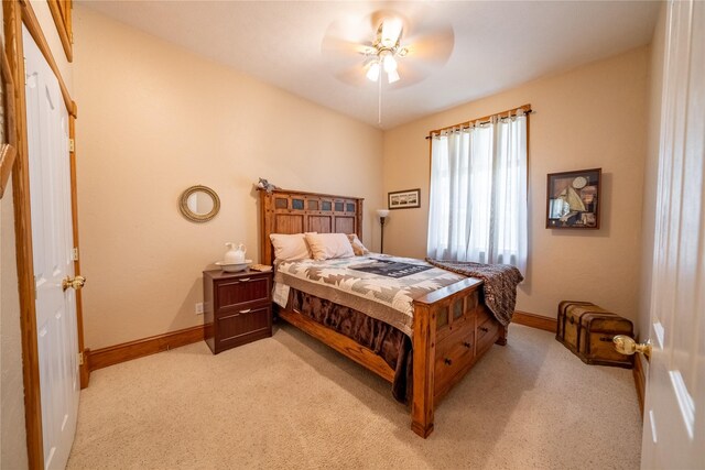 bedroom featuring carpet floors