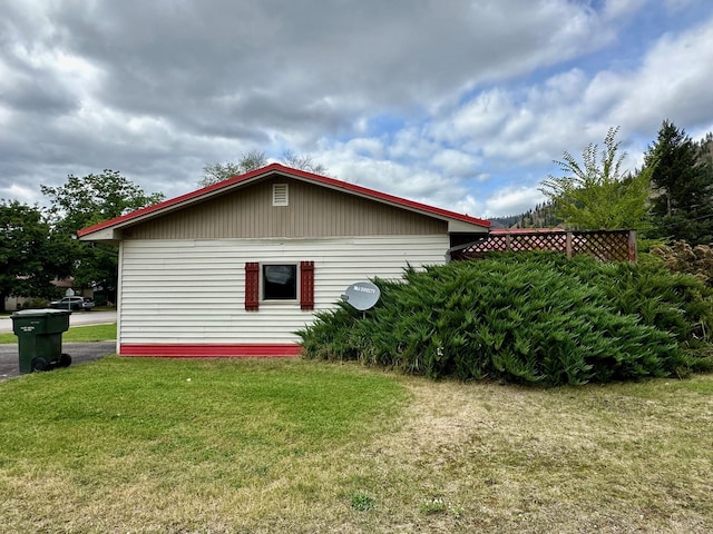 644 4th Ave E, Superior, MT 59872 - view of home's exterior with a yard