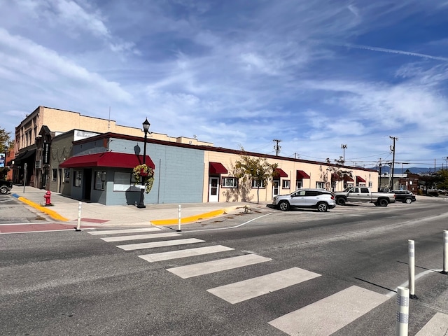 106 State St, Hamilton, MT 59840 - view of property with uncovered parking
