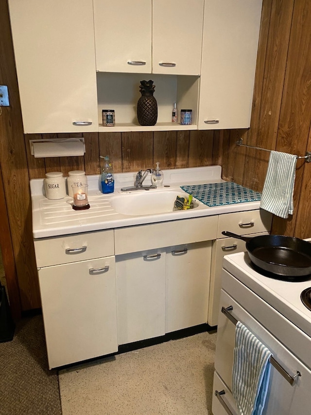 106 State St, Hamilton, MT 59840 - kitchen with white cabinetry and light countertops