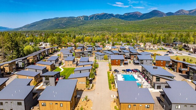 bird's eye view featuring a mountain view