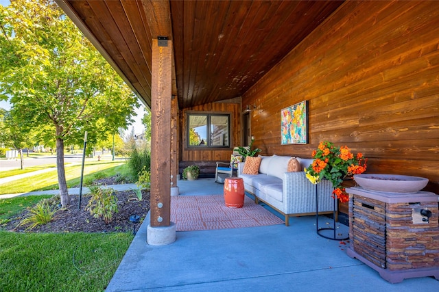 5200 Tumblehome Ave, Whitefish, MT 59937 - view of patio