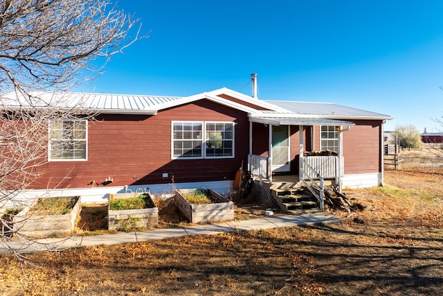 view of front of property