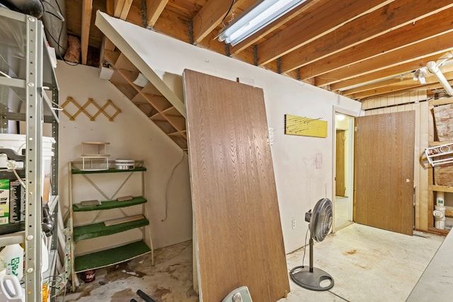 view of unfinished basement