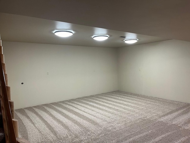 empty room featuring carpet flooring