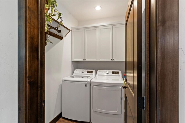 bedroom featuring dark wood-type flooring and ceiling fan