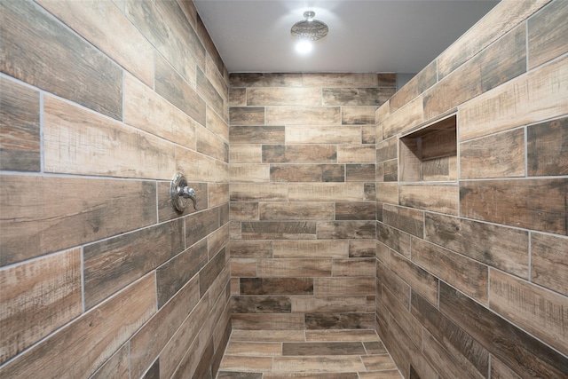 614 3rd Ave, Havre, MT 59501 - bathroom with a tile shower