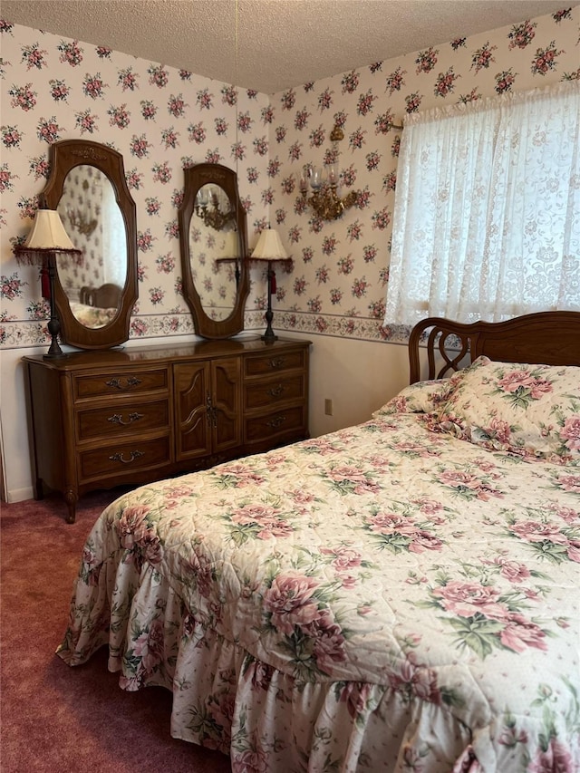 233 4th Ave SW, Cut Bank, MT 59427 - carpeted bedroom featuring wallpapered walls and a textured ceiling