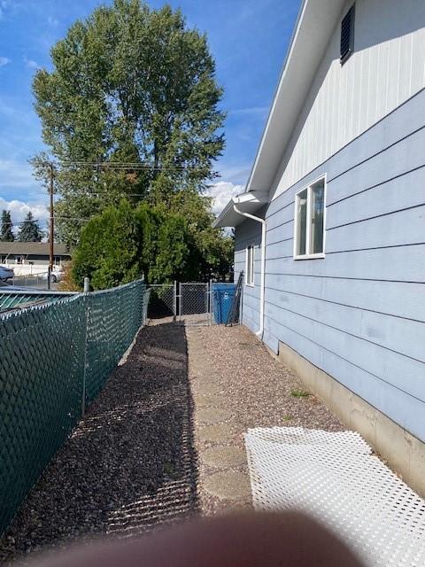 2417 S 3rd St W, Missoula, MT 59801 - view of yard with fence