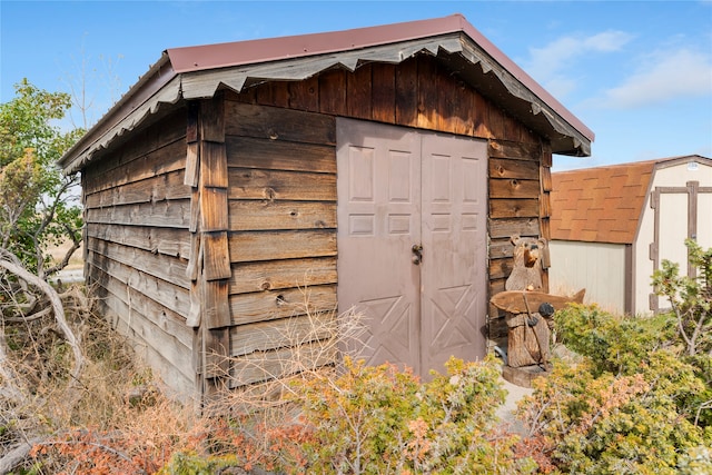 view of outdoor structure