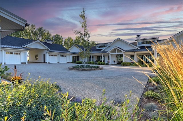 view of front facade featuring a garage