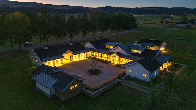 view of aerial view at dusk