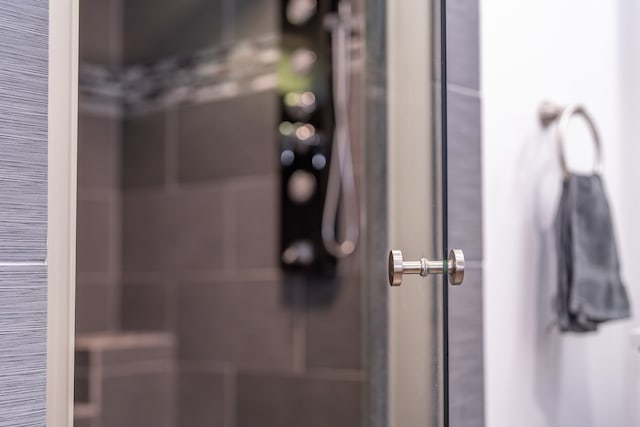 bathroom with walk in shower