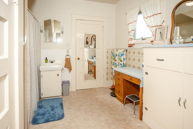 6058 Cottonwood Creek Rd, Lewistown, MT 59457 - full bath with a sink and tile walls
