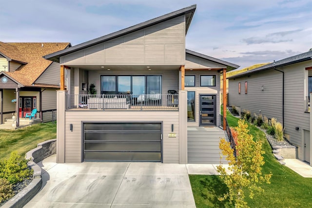 view of front facade with a garage