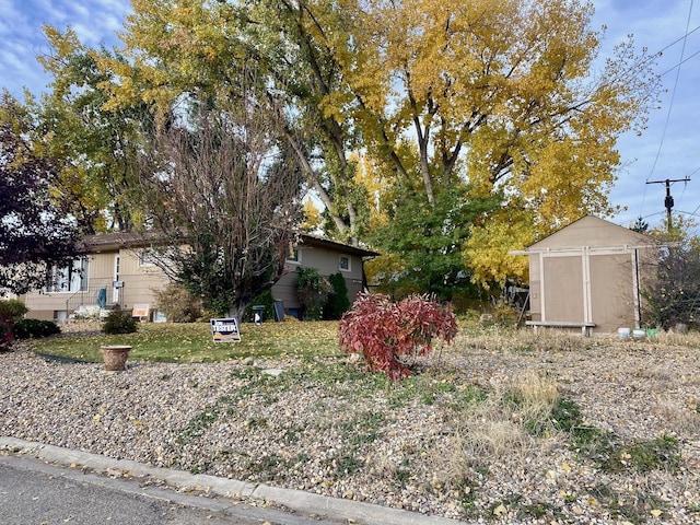 414 2nd St W, Chester, MT 59522 - view of yard