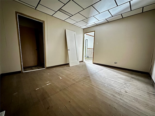 unfurnished room featuring light hardwood / wood-style flooring