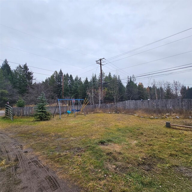 view of yard featuring a playground