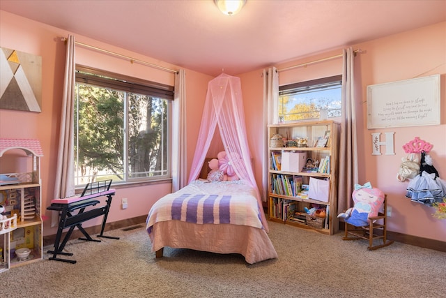 view of carpeted bedroom