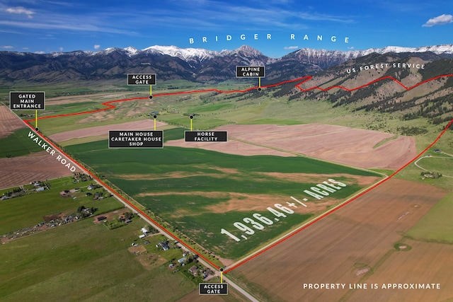 bird's eye view featuring a mountain view