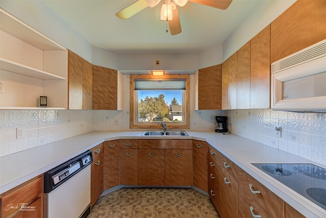 kitchen with backsplash and sink