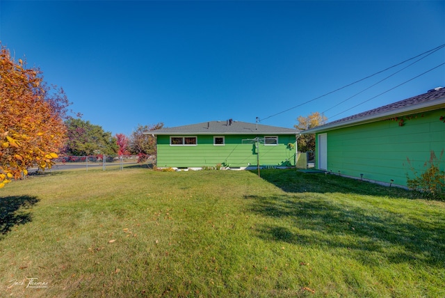 view of front of house with a front yard