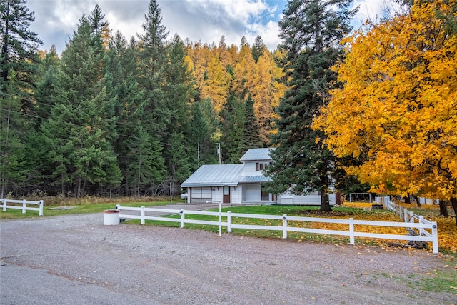 view of front of property