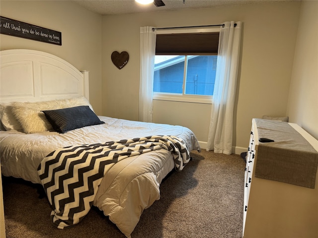 bedroom with carpet flooring