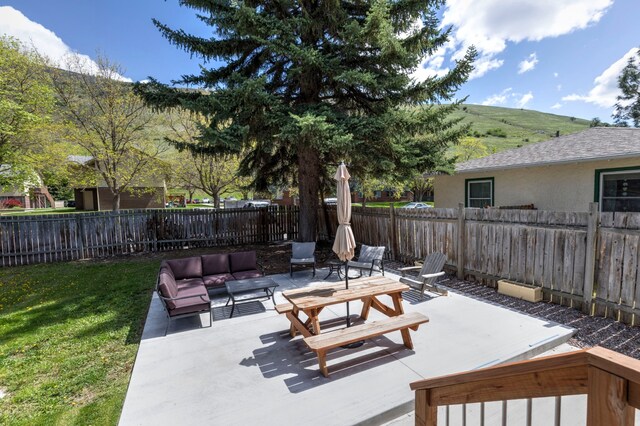 view of patio / terrace with an outdoor living space