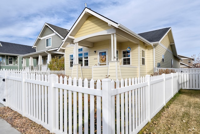 view of front of property