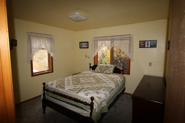 view of carpeted bedroom