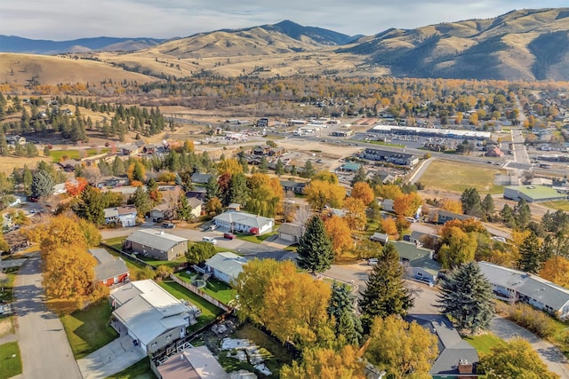 drone / aerial view with a mountain view and a residential view