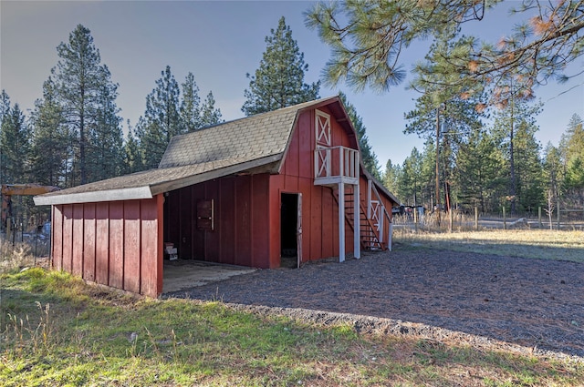 view of outbuilding