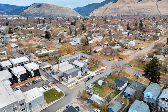 bird's eye view with a mountain view