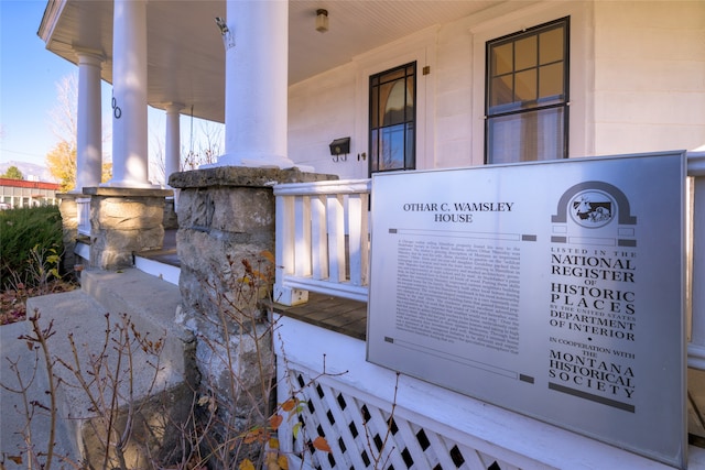 exterior details with ornate columns