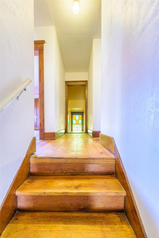 200 N 5th St, Hamilton, MT 59840 - stairs with baseboards