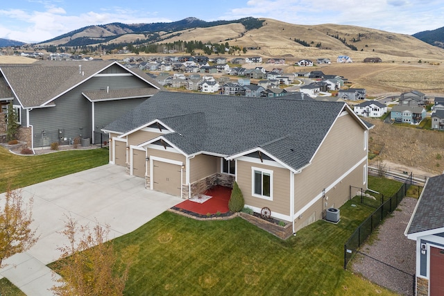 bird's eye view with a mountain view