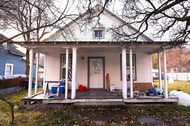 bungalow-style house featuring covered porch