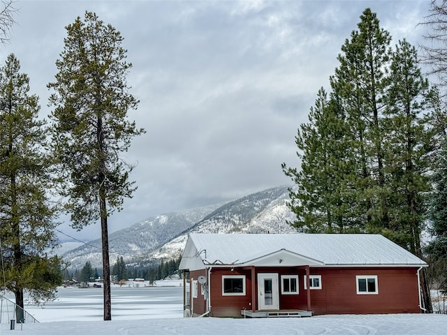 exterior space with a mountain view