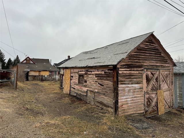 view of outbuilding