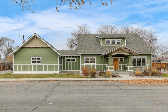 view of front of house featuring a porch