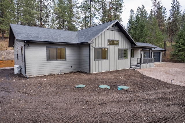 view of front of home featuring covered porch